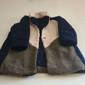 Stunning Womens J. Crew Navy Cream Green Sherpa Coat With Navy Lining. Perfect.